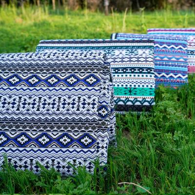 China Quality Waterproof Lightweight Durable Camping Keep Warm Moisture Proof Waterproof Folding Picnic Bohemian Mat With Carry Handle for sale