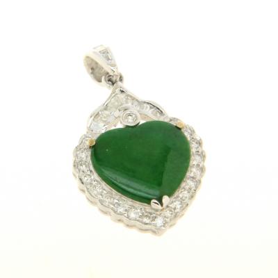 China Best Vintage Quality Heart Gem Necklace Diamond Surround Heart Jade 18K White Gold Pendant Jewelry for sale