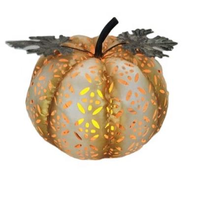 China Christmas Home Decorations Wholesale Decorative Ceramic Halloween Pumpkin Ornament for sale