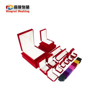 China Custom Logo Necklace Jewelry Boxes Exquisite Workmanship Gift Box / Small Assembling Gift Boxes for sale