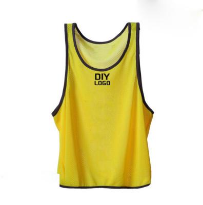 China Anti-pilling Wholesale Cheap 100%Polyester Workout Sleeveless Tank Top For Men's Fit for sale