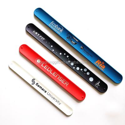 China Factory Customized New Custom Kids Slap Band Silicon Snap Band Slap Bracelet for sale