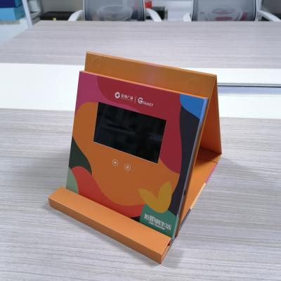 China Advertising Display 7-Inch Video Brochure Book LCD Booklet Desk Calendar for sale