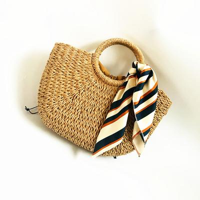 China Factory direct sales fashion handmade paper shopping Straw Basket Bag of 2021 summer new beach ladies for sale