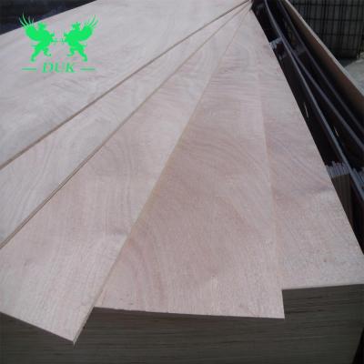 China traditional cheapest commercial plywood/okoume ply board/wood panel design okoume plywood for sale