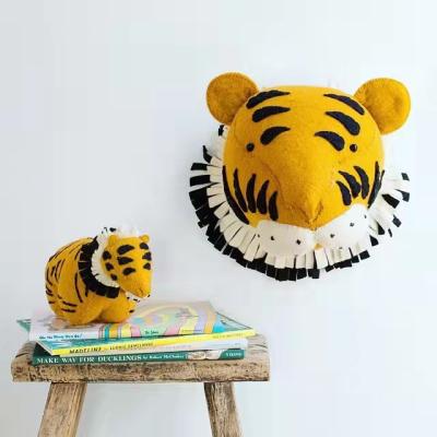 China Children's Creative Explosion Animal Head Seamless Hook Felt Ornament Wall Hanging Children's Room Wall Decoration for sale