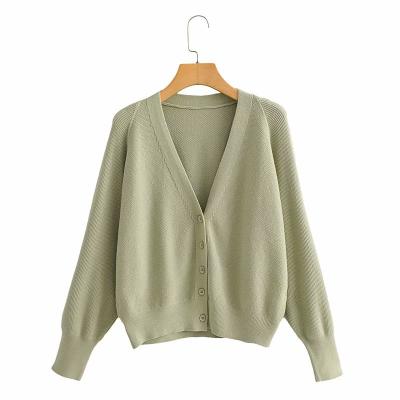 China Autumn Kniteed Women's V-Neckline Cardigans 2021 Casual Long Sleeve Fashion Green Long Sleeve Sweaters Breathable Top for sale