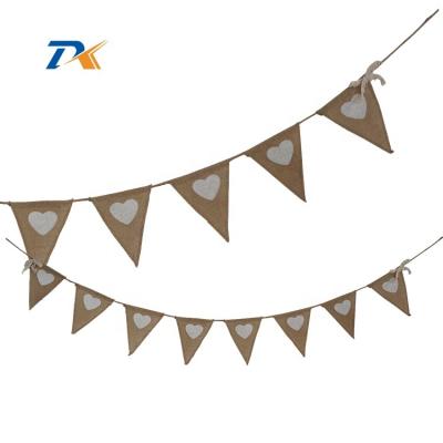 China 3 Meter Eco-Friendly 8 Flags Rustic Hessian Party Garland Wedding Decoration Burlap Lace Bunting Love Heart Burlap Bunting Flags for sale