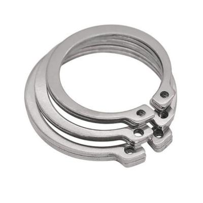 Cina Retaining Rings For Shafts DIN471 Circlips For Shaft Stainless steel snap ring in vendita