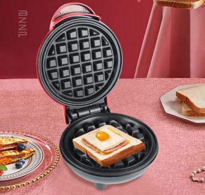 China High Quality Nonstick Machine Mini Personal Electric Waffle Maker Household Breakfast Waffle Maker for Paninis for sale