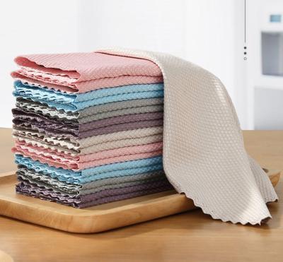 China Viable Hot Sale Fish Scale Microfiber Kitchen Towel Rag Diamond Window Glass Cloth for sale