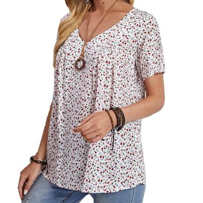 China 2022 Summer Breathable Fashionable Tops Loose Comfortable Pullover Ladies Short Sleeve V-neck Printed T-shirts Women Clothing for sale