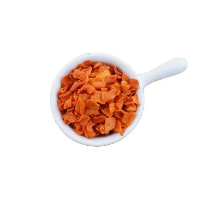 China AD Fresh Dehydrated Carrot Flakes 10*10 Mm Vegetable Dried Carrot for sale