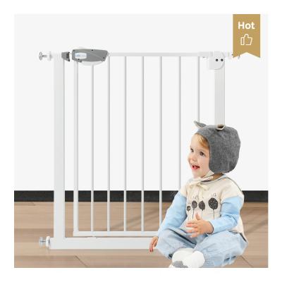 China No Damage To Easy Retractable Wall Chockchick Step Walk Safety Gate Baby Gate for sale