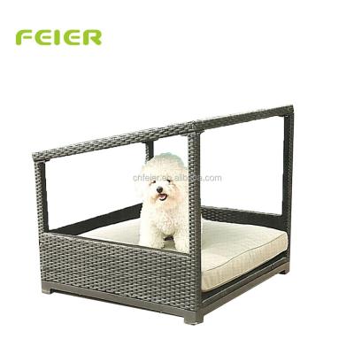 China Viable Rattan Kennel Dog House Wicker Log Crate Outdoor Indoor Indoor Pet House for sale