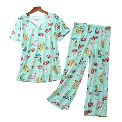 China QUICK DRY Custom Sleepwear Tops With Capri Pants Casual And Fun Prints Pajama Sets For Women Ladies Sleepwear for sale