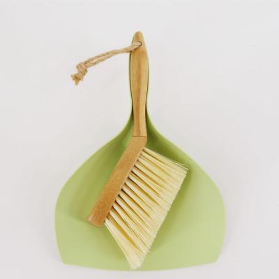 China New Bamboo Brush Design Eco-friendly Household Cleaning Set Bamboo Handle Plastic Dustpan for sale