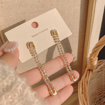 China New Trendy High-end Simple Personality Party Ladies Long Rhinestone Tassel Earrings Korean TRENDY Earrings For Women for sale