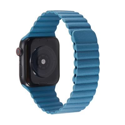 China Water Resistant Strong Magnetic Apple Watch Band Buckle Replacement Strap Leather Strap for sale