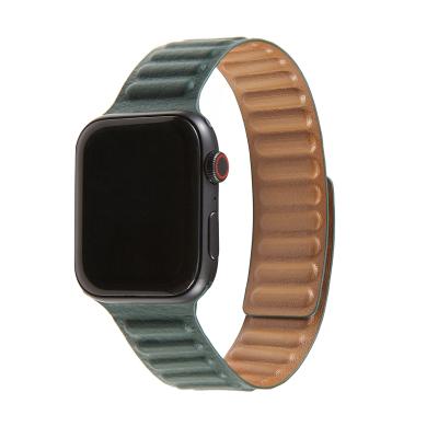 China New Water Resistant Buckle Leather Band For Apple Watch Magnetic Strap for sale