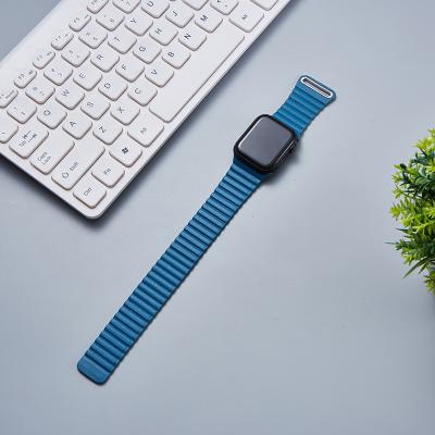 China Top Selling Water Resistant Strap For Iwatch 5 4 3 2 1 Magnetic Leather Buckle For Apple Watch Band Strap for sale