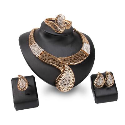 China Vintage Jewelry Sets Type And Type Gold Jewelry Necklace Copper Alloy Material Indian Bridal Jewelry Sets for sale