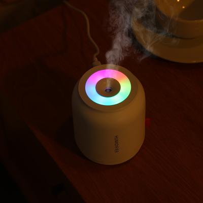 China Color Changing Newest LED Light Air Mist Room Humidifiers USB Car Humidifier 260ML Cool Mist Humidifier Wholesale for sale