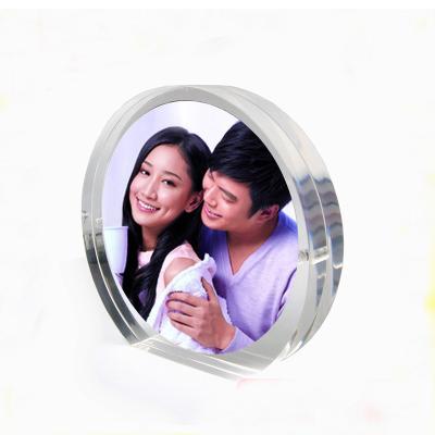 China Wholesale fashion 3 inch plastic round clear acrylic perspex photo and picture frames with magnetic PF006 for sale