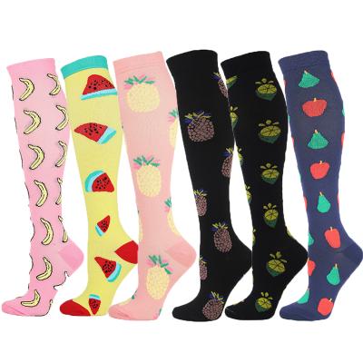 China Viable Wholesale High Quality Fashion Knee Size 20-30mmhg Compression Booties Fun Stockings For Men And Women for sale