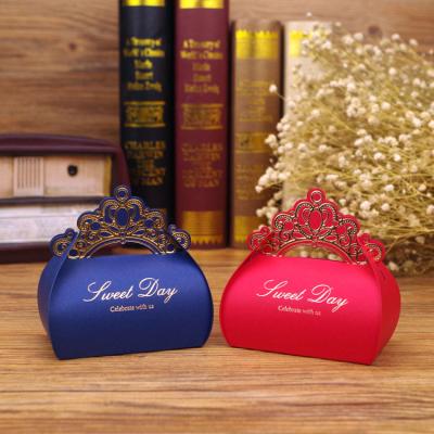 China Factory Price Recyclable Cheap Jelly Candy Box Gift Wedding Candy Box Dress Candy Box With Crown Shape for sale