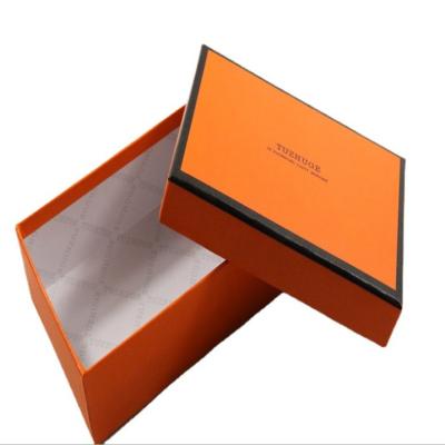 China Recycled Materials Empty Product Package Cardboard Box With Custom Logo For Gift Packaging Lid And Bottom Clothing And Cosmetic Retail Box for sale