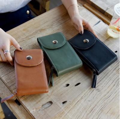 China Fashion OEM/ODM Design Mini Luxury Women Handbags Ladies Leather Zipper Phone Clips Cross - Body Cell Phone Bags for sale