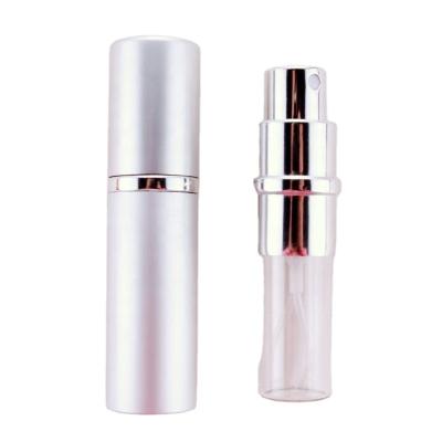 China Wholesale Personal Care Travel Package 10ml Mini Perfume Sample Silver Round Cosmetics In Small Glass Tank With Spray for sale