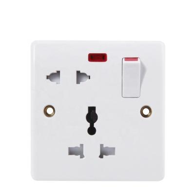 China Universal B Series 6*86 Switch Socket Bakelite 13A 5pin Combination Residential/General Purpose UK Standard White Wall Switch For Middle East for sale