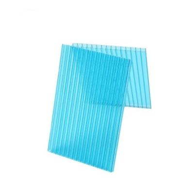 Chine Des feuilles en plastique polycarbonate de rayon de miel de 20 mm de couleur anti-UV à vendre