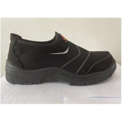 China Modern Black Hot Selling Shoe Industrial Cheap Waterproof PU Anti-skid And Oil Resistant Sole Work Shoe for sale