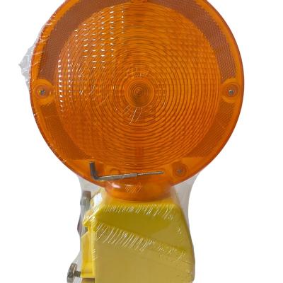 China Modern Traffic Block Light Led Block Warning Light Solar Red Yellow Led Traffic Cone Flashing Light For Road Safety for sale