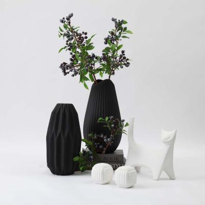 China Art Decor Creative Black Modern Nordic Ceramic Flower Vase For Home for sale