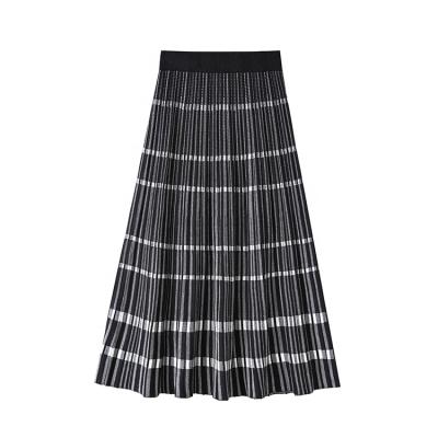 China Women Skirt 2022 New Breathable Elastic Waist Midi Length Sweater Knitted Thick Plaid Skirt for sale