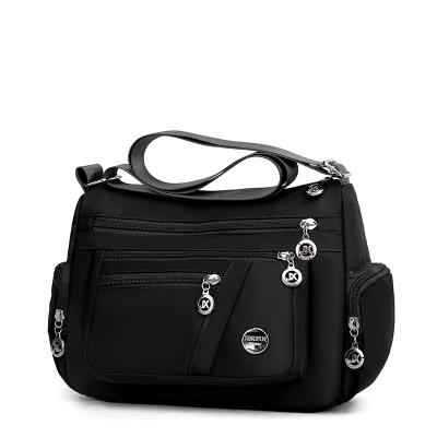 China Waterproof Waterproof Nylon Shoulder Bag Women Cross Body Leisure Bag for sale