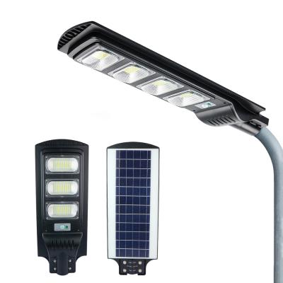 China ROAD street light outdoor high energy saving waterproof super bright solar street light IP66 lithium battery solar light for sale