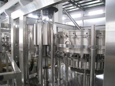 China Electric Driven Carbonated Beverage Filling Machine For Beer / Wine 2000kg 5KW for sale