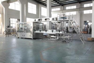 China Small Scale Juice Bottle Filling Machine , Beverage Production Equipment 4000 BPH 1.5KW 380V for sale