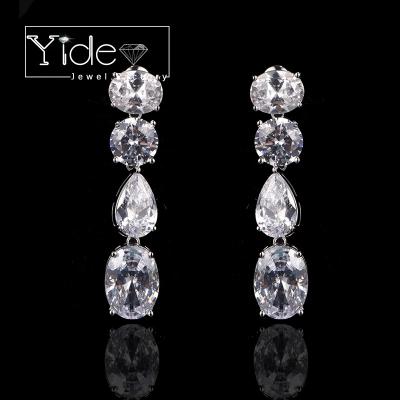 China FASHIONABLE BlingBling Diamond Earrings Wedding Engagement Vintage Women's Earring for sale