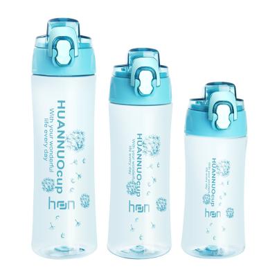 China Sustainable plastic 750ml water bottle with filter and strap, leak proof for sale