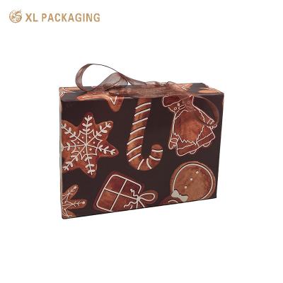 China Jewelry Cosmetic Gift Box 157gsm Art Paper Box Packaging Customized Cardboard Makeup Box With Handle for sale