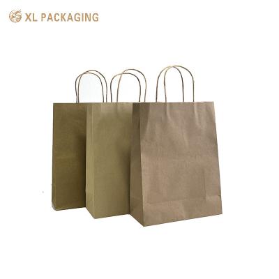 China Geprinte papieren geschenkzakken hergebruik papier zak kraft papier hoge kwaliteit cosmetische kleding papierdoos met logo Te koop