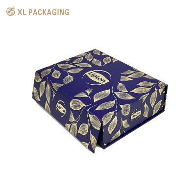 China Custom Beauty Packaging Gifts Box Magnetic Button Flip Paper Box Foldable For Skin Care Cosmetics for sale