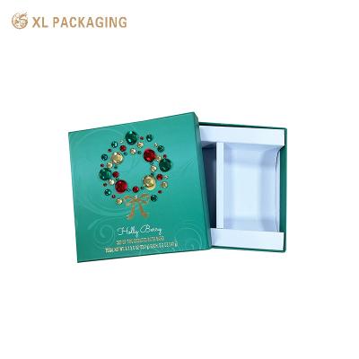 China Custom Green Luxury Packaging Christmas Wrapping Decoration Bows Gold Hot Stamping Lid And Base Boxes For Cosmetic for sale