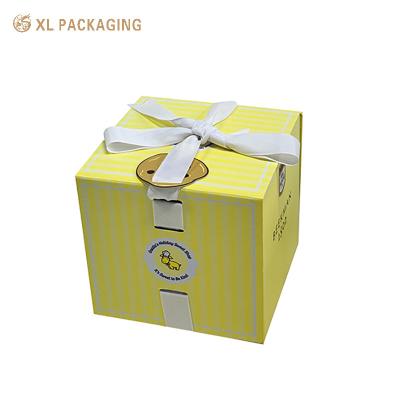 China Customized Cosmetic Paper Box Skincare Top And Bottom Packing With Blister Tray for sale